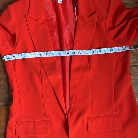 Soho Apparel red blazer size medium - Picture 7 of 10